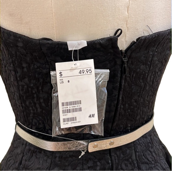 ⭐️ New H&M Black Dress Strapless Straps Size 8 - Picture 7 of 10
